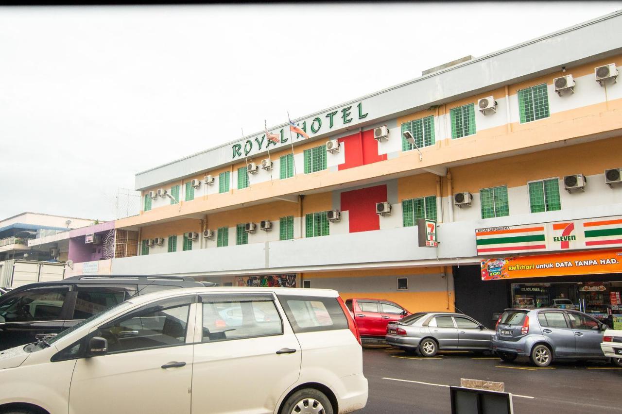 Oyo 89408 Royal Hotel Keningau Kültér fotó