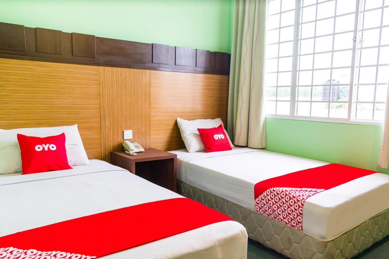 Oyo 89408 Royal Hotel Keningau Kültér fotó