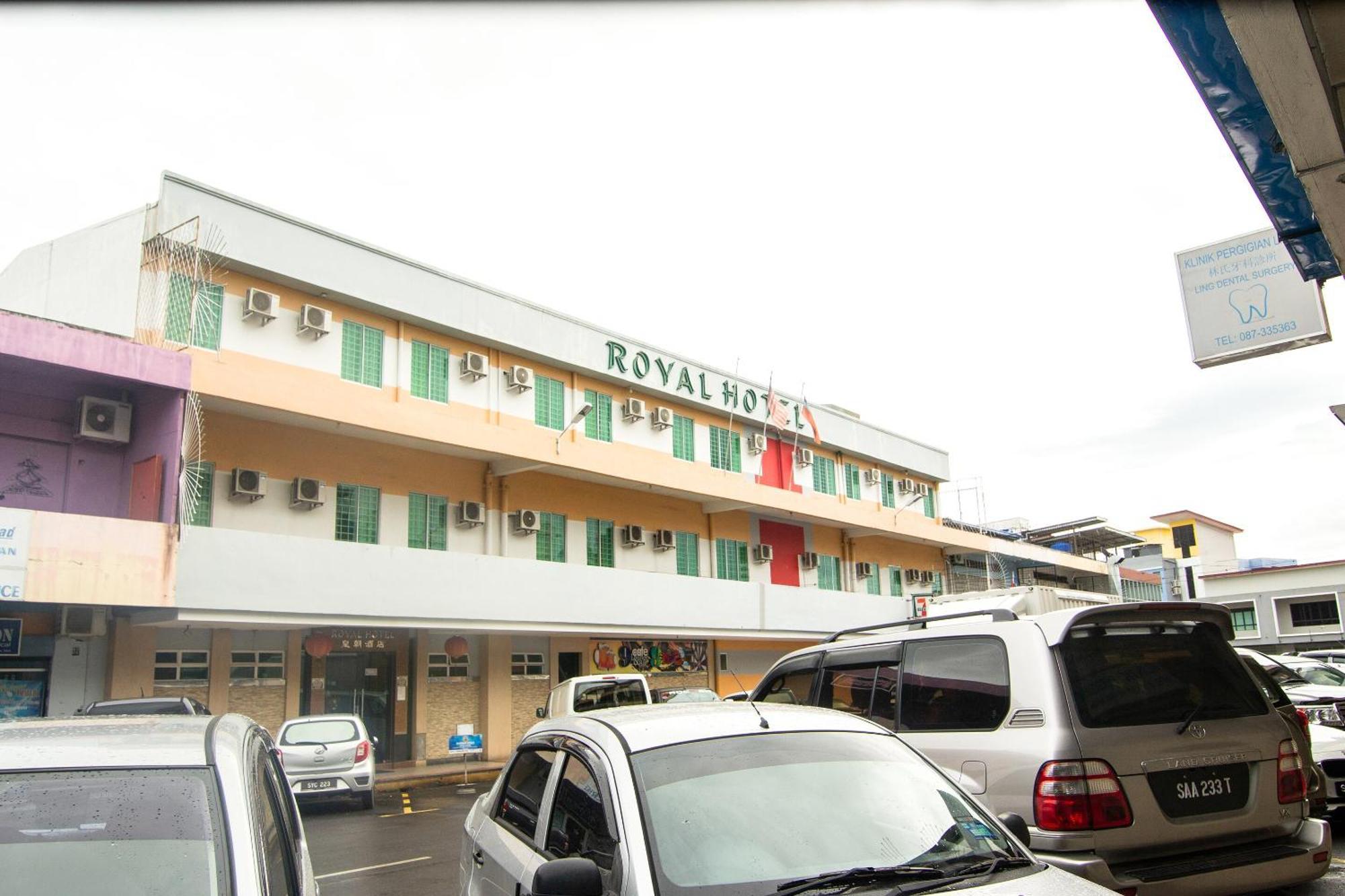 Oyo 89408 Royal Hotel Keningau Kültér fotó