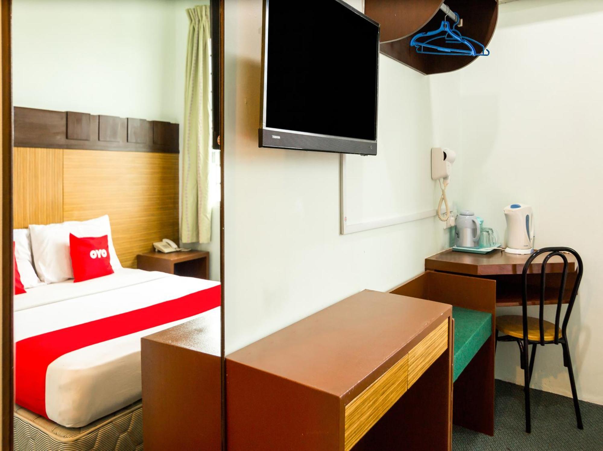 Oyo 89408 Royal Hotel Keningau Kültér fotó