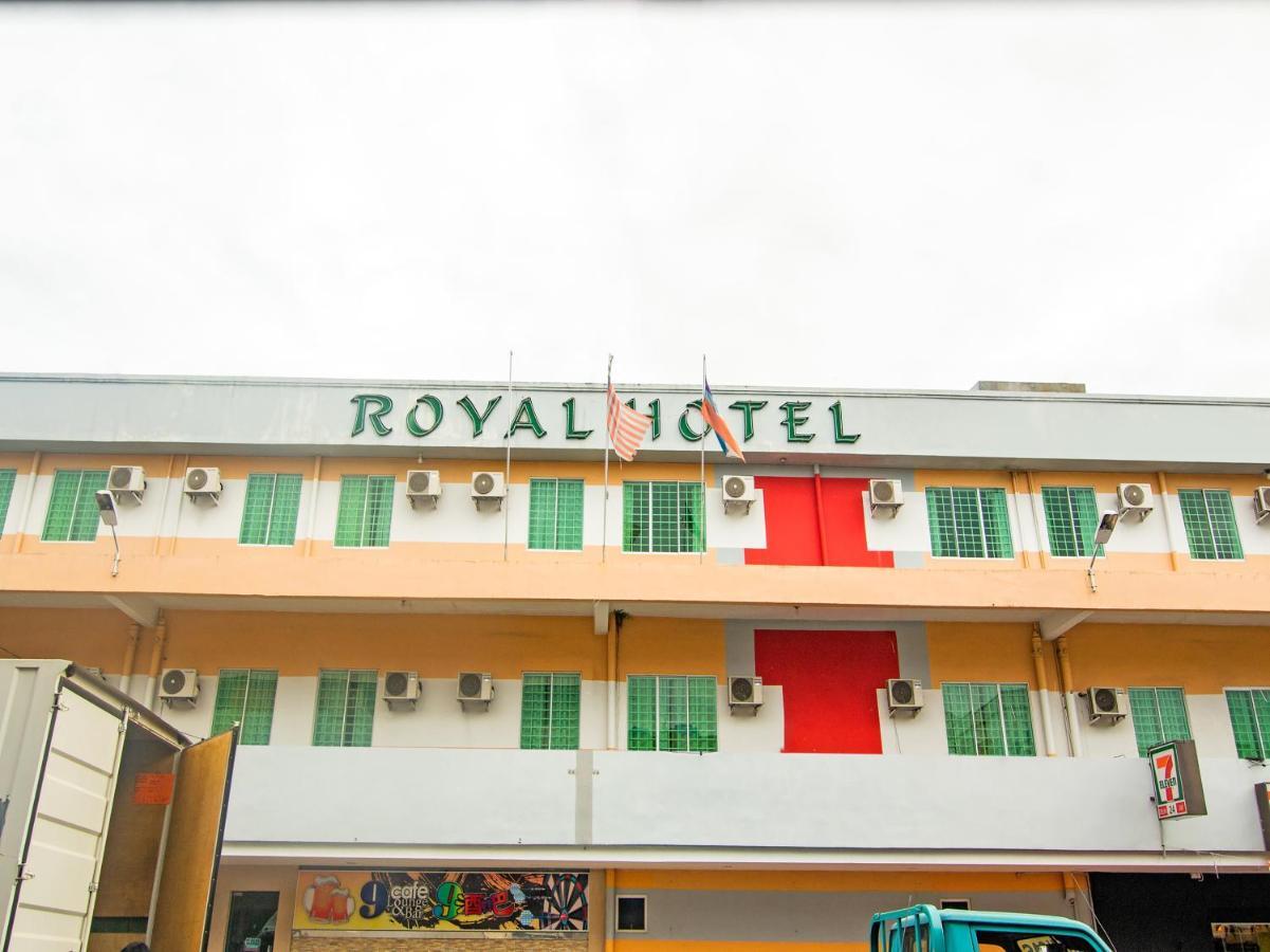Oyo 89408 Royal Hotel Keningau Kültér fotó