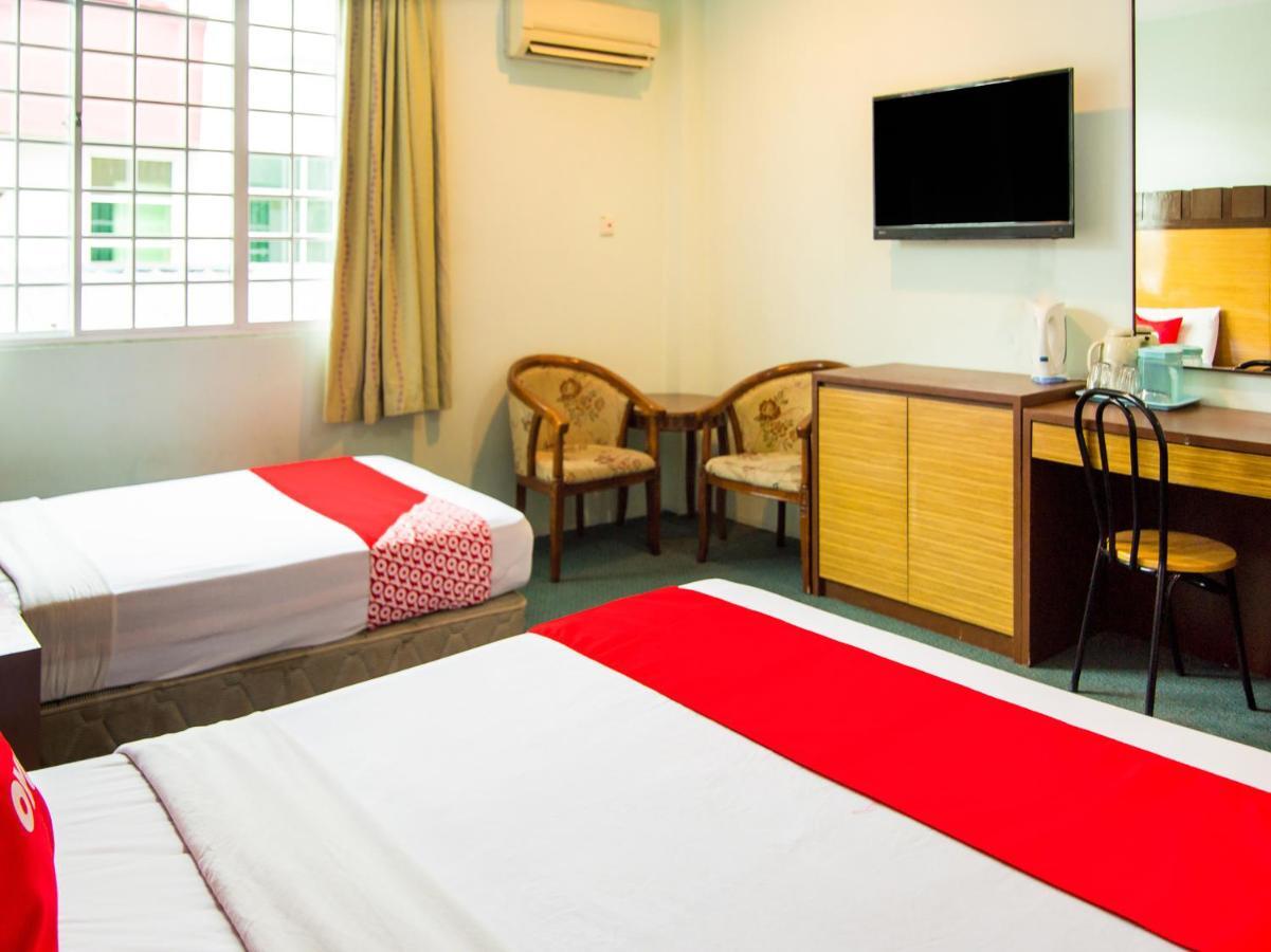 Oyo 89408 Royal Hotel Keningau Kültér fotó
